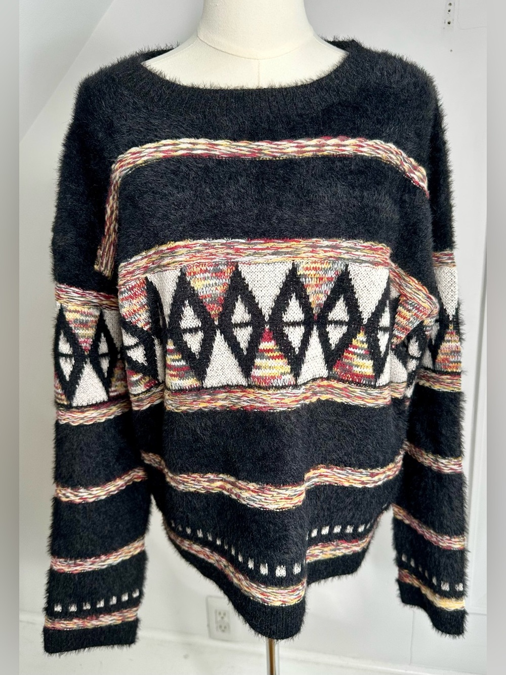 Adoré Paris Arsene Fuzzy Geometric Sweater S/M Oversized Black Boho - Picture 2 of 12